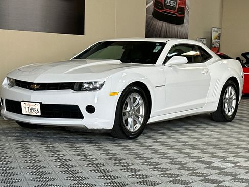 Used 2015 Chevrolet Camaro LS RWD image 8