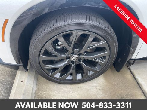 New 2025 Toyota Crown Signia image 10