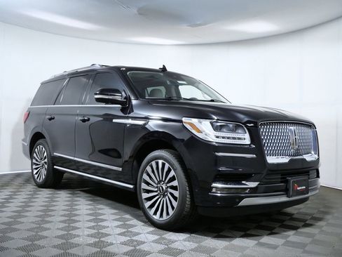 Certified 2021 Lincoln Navigator Reserve w/ Luxury Package AWD/4WD image 1