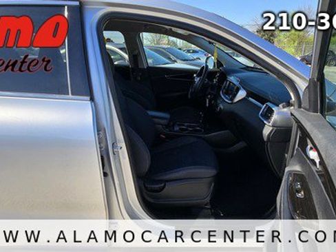 Used 2019 Kia Sorento LX V6 AWD image 15