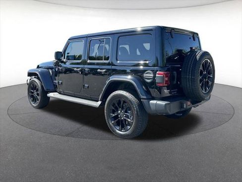 Certified 2025 Jeep Wrangler Unlimited Sahara AWD/4WD image 3