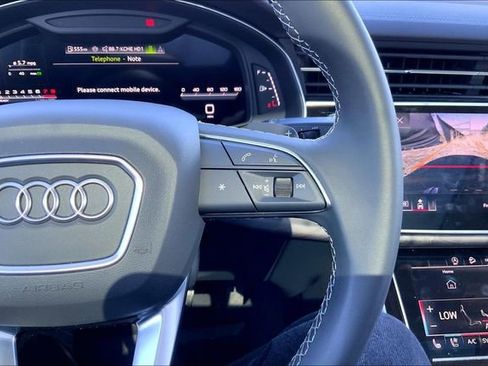 Used 2025 Audi Q7 3.0T Premium Plus image 22