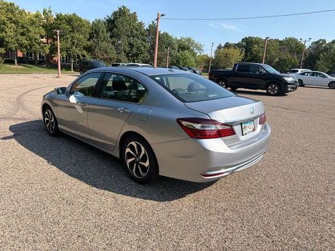 Used 2017 Honda Accord EX-L image 25