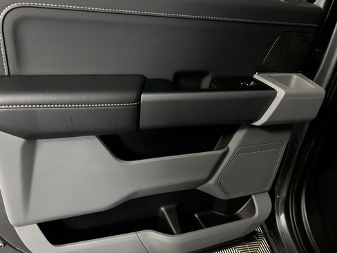 Used 2025 Ford F150 XLT image 27