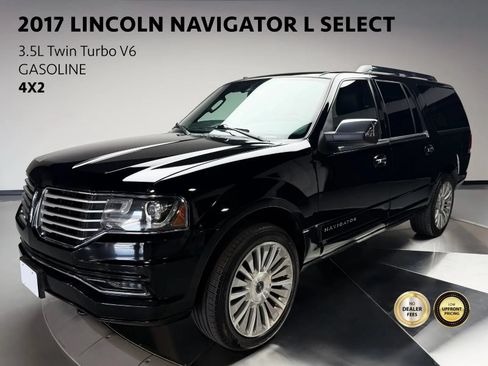 Used 2017 Lincoln Navigator L Select RWD image 1
