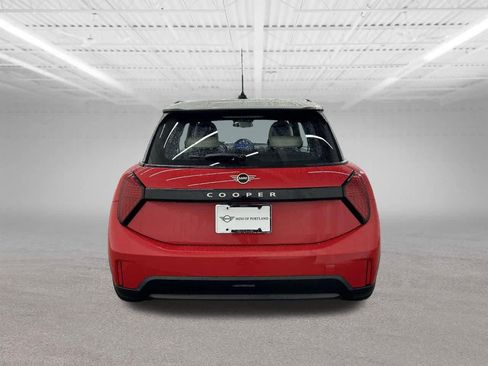 Certified 2025 MINI Cooper 2-Door Hardtop image 4