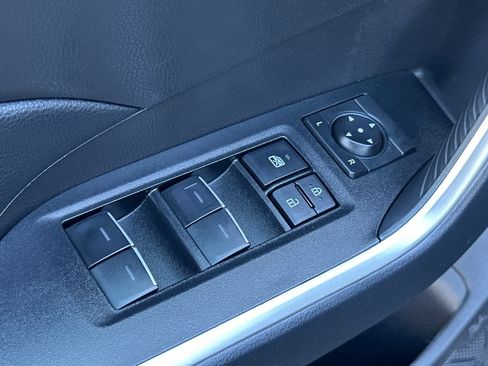 Used 2025 Toyota RAV4 XLE w/ Convenience Package image 13