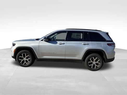 New 2025 Jeep Grand Cherokee Limited image 2