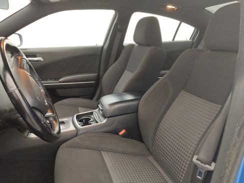 Used 2023 Dodge Charger SXT w/ Cold Weather Package RWD image 17