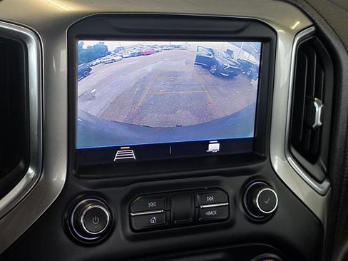 Used 2019 Chevrolet Silverado 1500 LT Trail Boss w/ Convenience Package AWD/4WD image 14