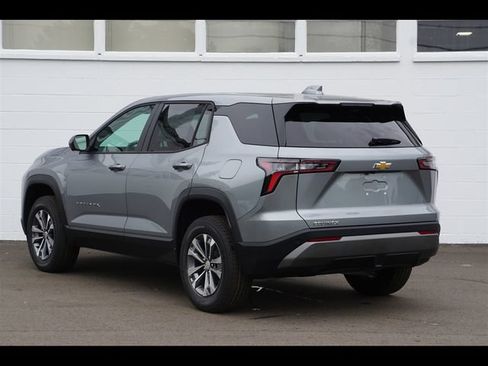 New 2026 Chevrolet Equinox LT w/ Safety and Technology Package FWD image 20