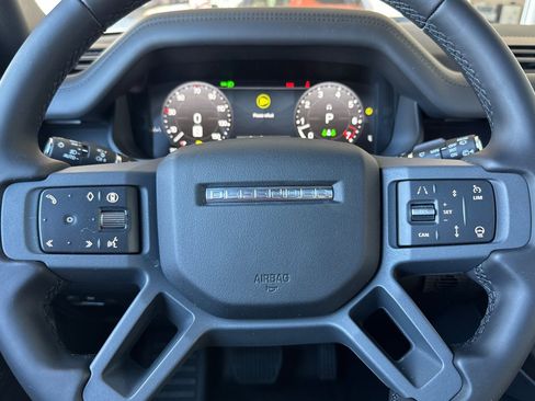 New 2025 Land Rover Defender 110 X-Dynamic SE AWD/4WD image 24