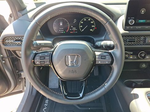 Used 2024 Honda HR-V Sport image 19