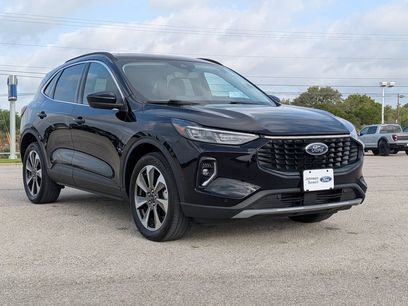 Certified 2023 Ford Escape Platinum w/ Premium Technology Package