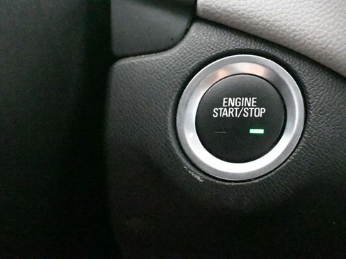 Used 2023 Chevrolet Equinox LT image 24