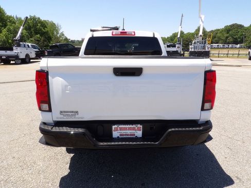 Used 2023 Chevrolet Colorado W/T RWD image 6