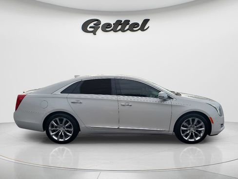 Used 2017 Cadillac XTS Premium Luxury FWD image 4