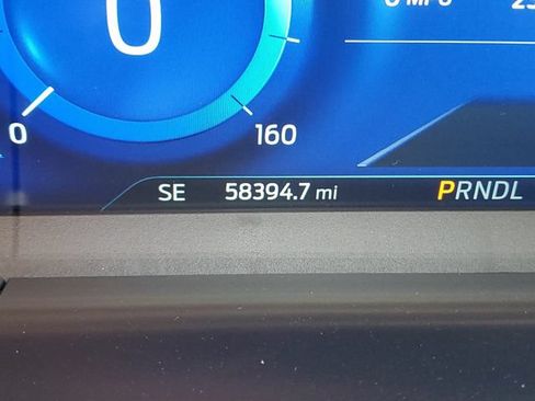 Used 2022 Ford Escape SEL w/ Technology Package AWD/4WD image 10
