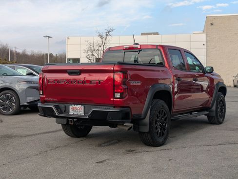 Used 2024 Chevrolet Colorado Trail Boss w/ Technology Package image 4