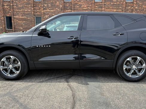 Used 2023 Chevrolet Blazer LT image 5