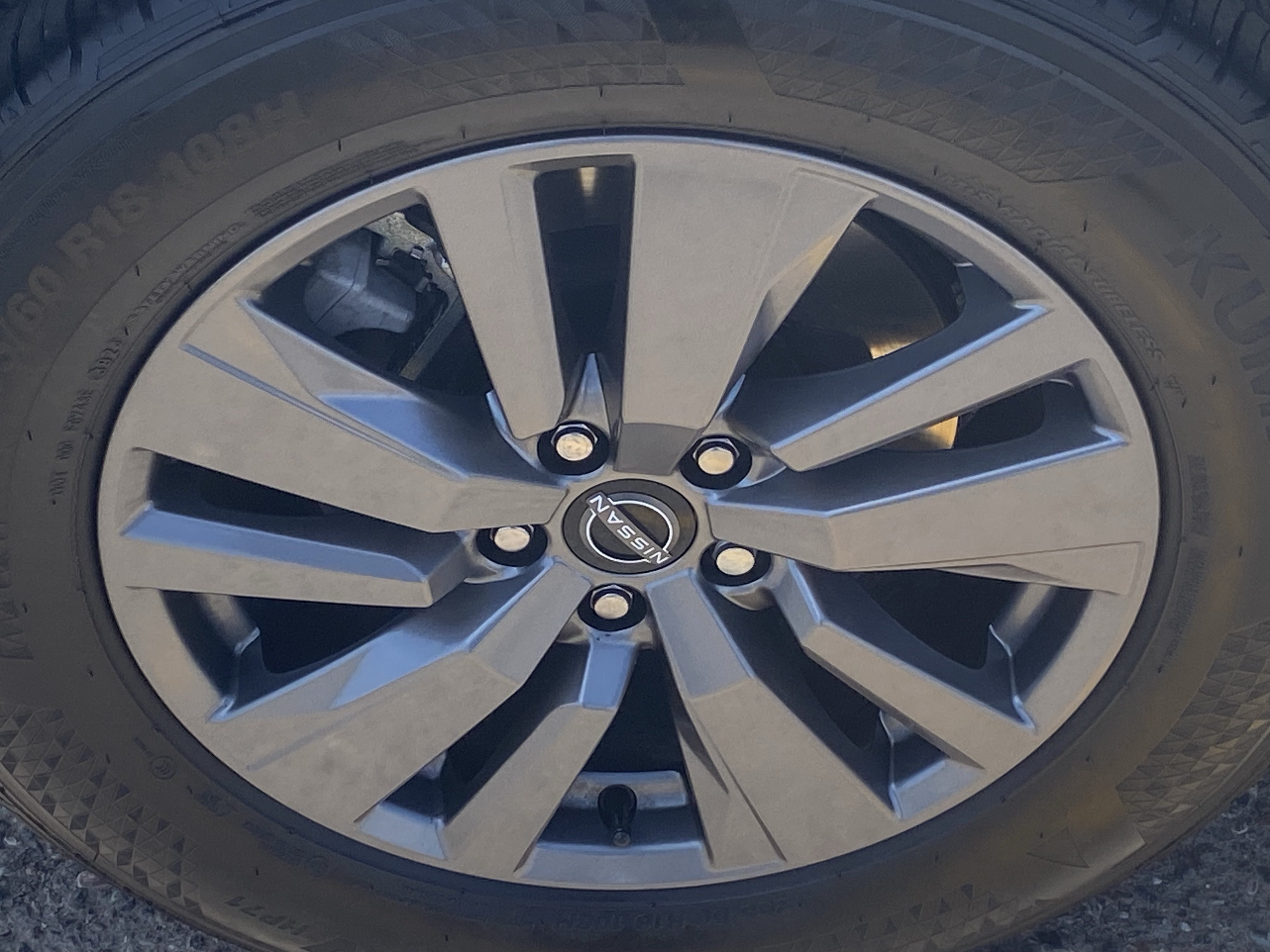 Used 2025 Nissan Pathfinder S FWD image 8
