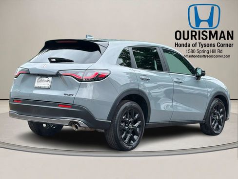 Certified 2025 Honda HR-V Sport image 3
