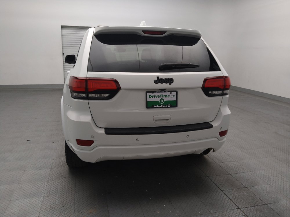 Used 2020 Jeep Grand Cherokee Altitude RWD image 6
