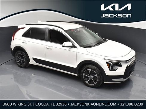 Used 2025 Kia Niro EX image 1
