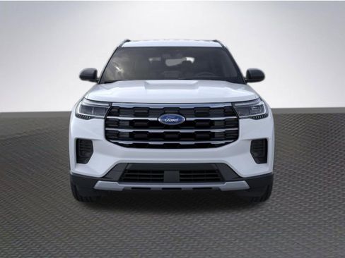 New 2026 Ford Explorer Active RWD image 6