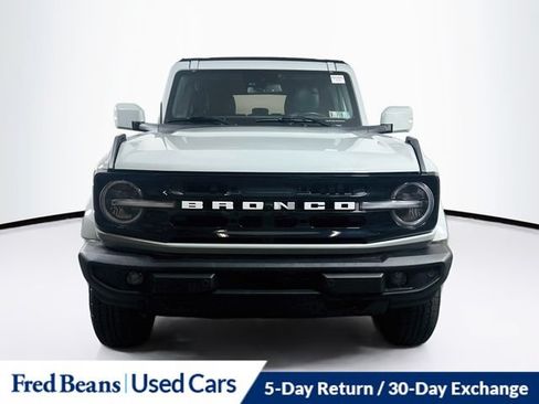 Used 2023 Ford Bronco Outer Banks AWD/4WD image 2