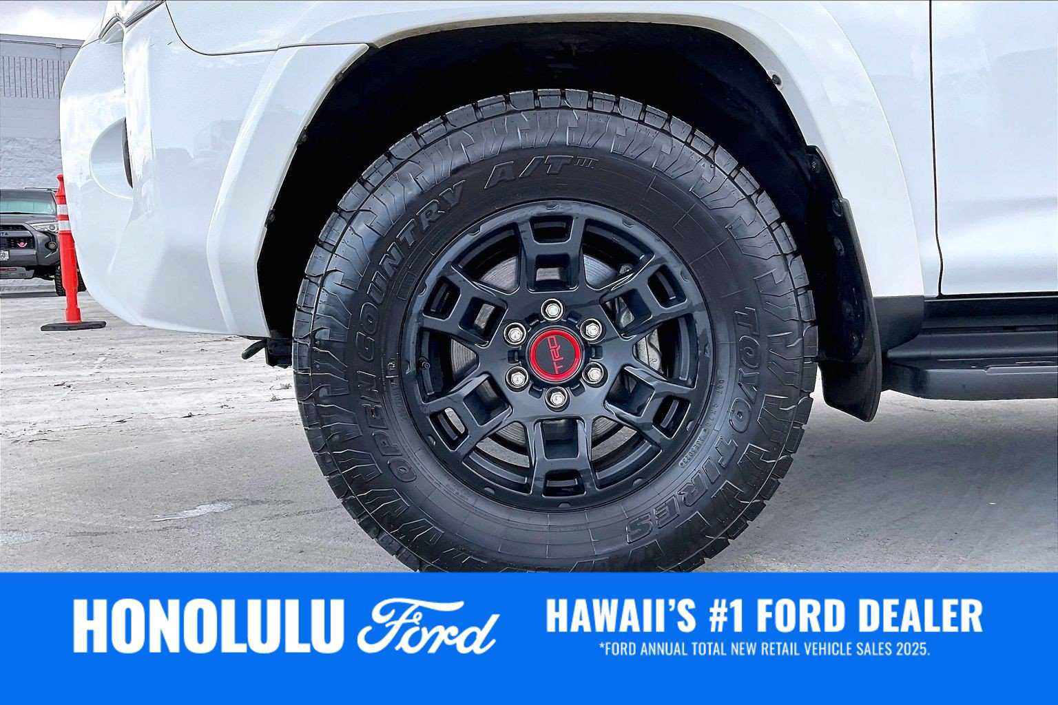Used 2024 Toyota 4Runner SR5 Premium RWD image 8