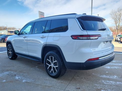 Used 2025 Jeep Grand Cherokee L Limited image 3