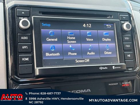 Used 2015 Toyota Tacoma 4x4 Access Cab V6 image 17