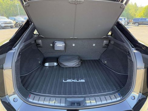 Used 2025 Lexus RZ 450e image 29