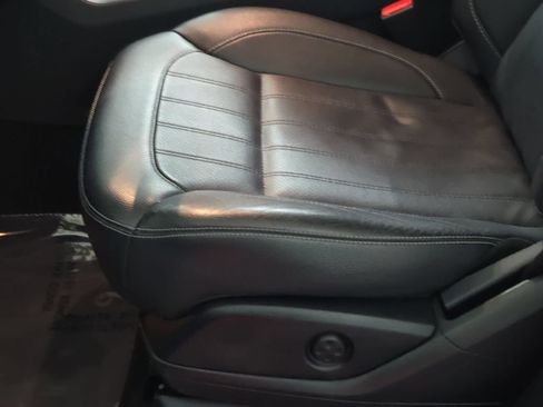 Used 2014 Mercedes-Benz GL 450 4MATIC image 31