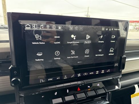 New 2026 GMC Hummer EV SUV image 14