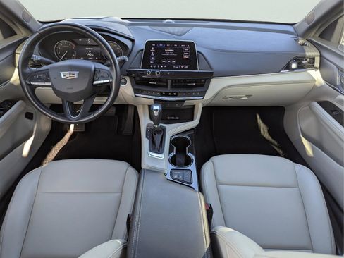 Used 2023 Cadillac CT4 Luxury image 12