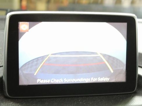 Used 2015 MAZDA MAZDA3 i Touring w/ Technology Package image 14