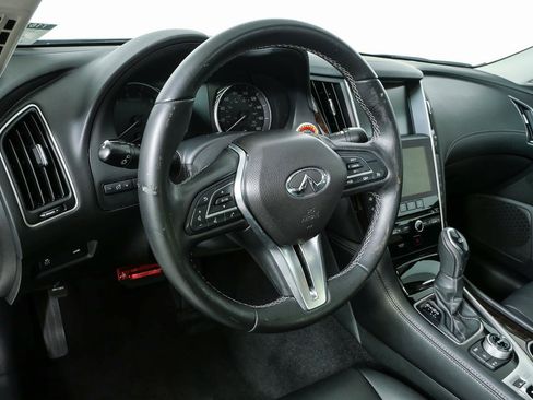 Used 2019 INFINITI Q50 Luxe w/ Cargo Package (L96) RWD image 4