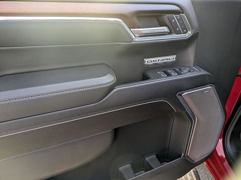 Used 2024 GMC Sierra 1500 Denali w/ Technology Package image 14