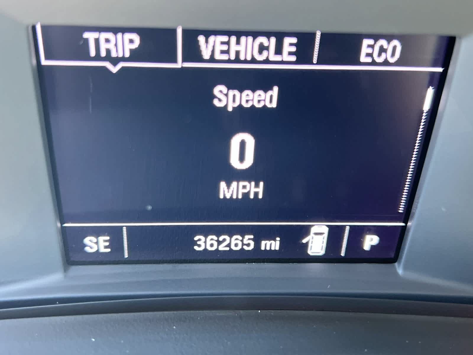 Used 2022 Chevrolet Equinox LS FWD image 12