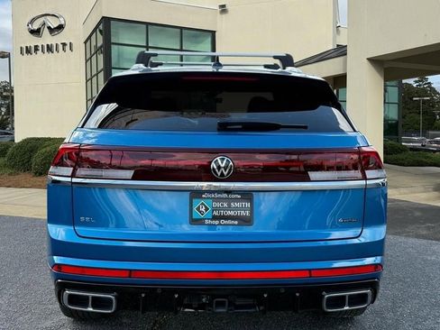 Used 2024 Volkswagen Atlas Cross Sport SEL R-Line image 4
