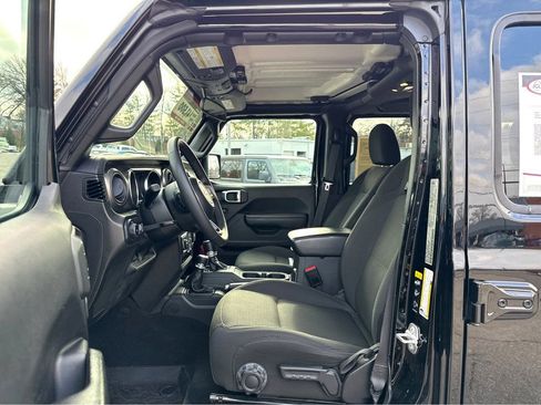 Certified 2023 Jeep Wrangler Unlimited Sport image 11