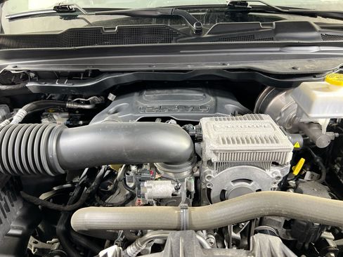 Used 2023 RAM 1500 Laramie AWD/4WD image 30