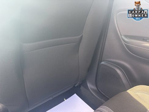 Used 2025 Chevrolet Blazer LT FWD image 28