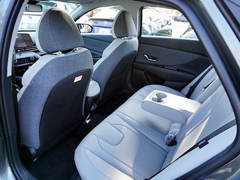 New 2026 Hyundai Elantra Limited FWD image 21