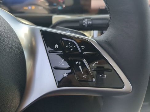 New 2024 Mercedes-Benz GLB 250 4MATIC image 23