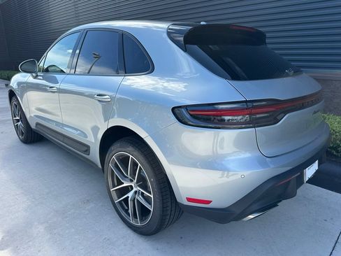 Used 2026 Porsche Macan AWD/4WD image 3