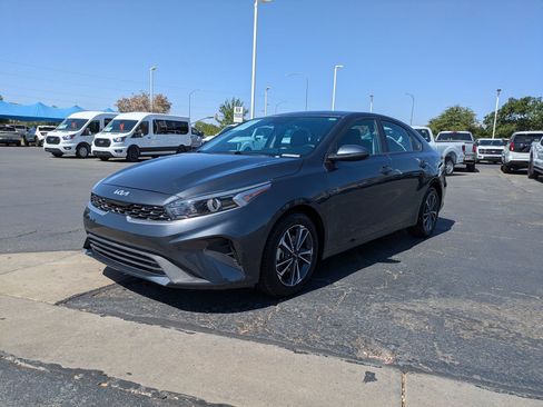 Used 2024 Kia Forte LXS w/ LXS Technology Package FWD image 7