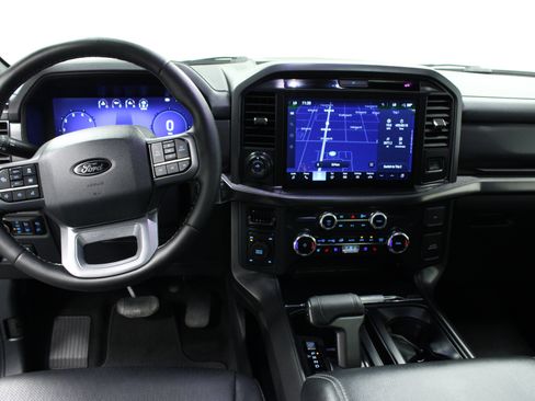 Used 2025 Ford F150 Lariat AWD/4WD image 19